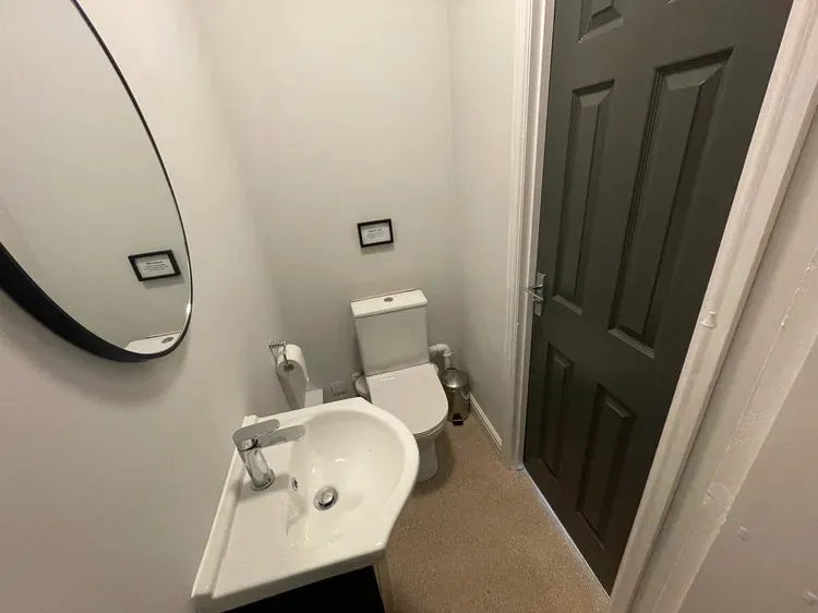 Homely 2 Bed Terraced House // Aug 2026 - Image 4